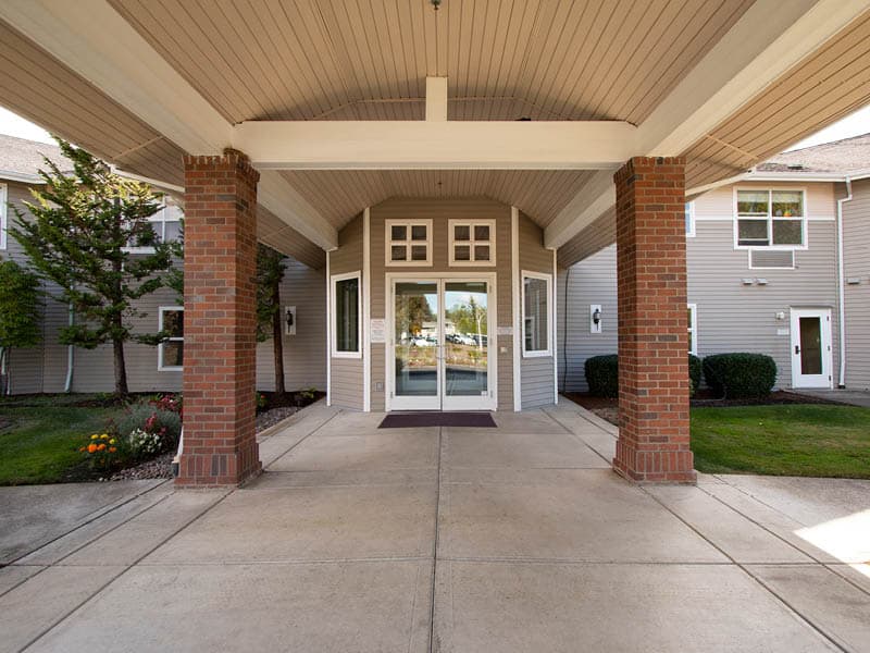 Avamere at Newberg Front Entryway